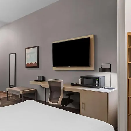 Best Western Plus Ogallala Inn-2