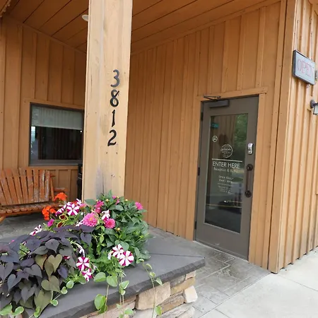 Lakeside Resort-3