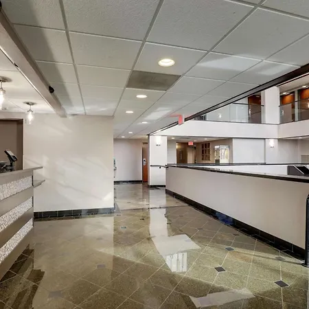 Drury Inn & Suites Springfield-3