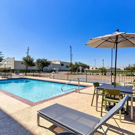 Spark By Hilton Pearland-3
