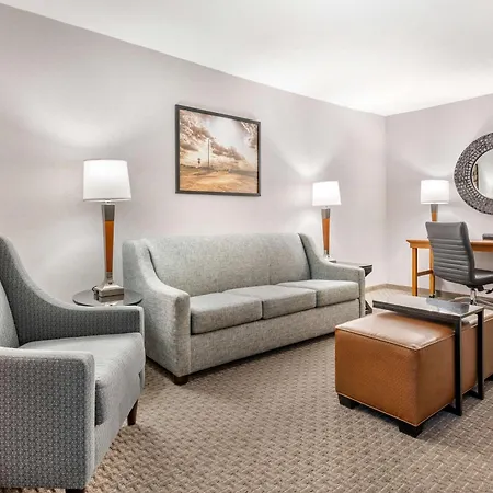 Drury Inn & Suites Champaign-2