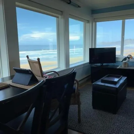 Nye Beach Cottages-2