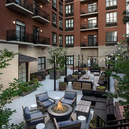 Courtyard By Marriott Savannah Downtown - Historic District-2