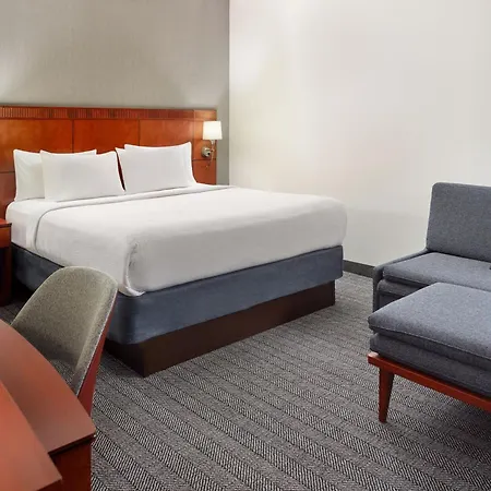 Courtyard By Marriott Atlanta Executive Park/Emory-3