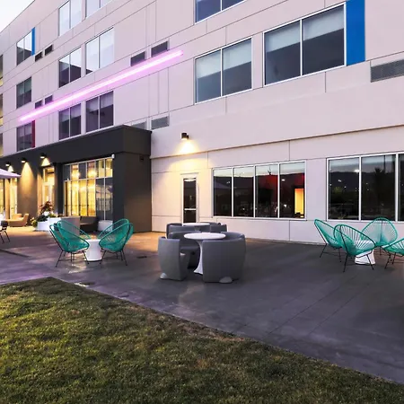 Aloft By Marriott Reno-Tahoe International Airport-2