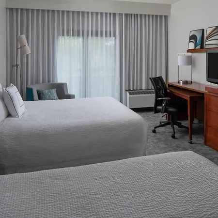 Courtyard By Marriott Jacksonville At The Mayo Clinic Campus/Beaches-3