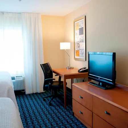 Fairfield Inn & Suites Ames-2