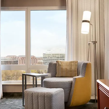 Courtyard By Marriott Tysons Mclean-3