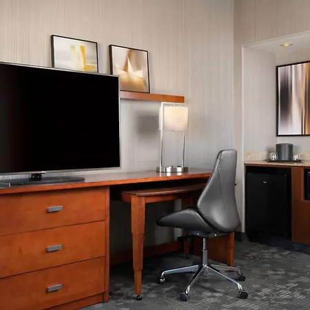 Courtyard By Marriott Phoenix Mesa-3