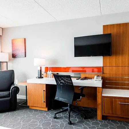 Delta Hotels By Marriott Fargo-3