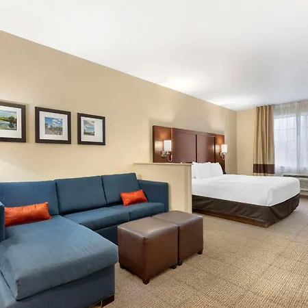 Comfort Suites Cedar Falls Industrial Park-3