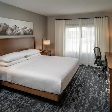 Delta Hotels By Marriott Huntington Mall-3