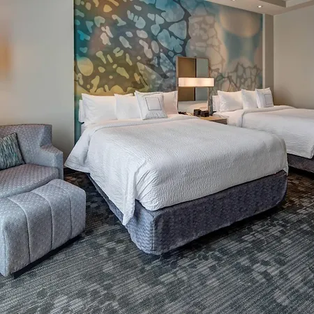 Courtyard By Marriott Kansas City Downtown/Convention Center-2