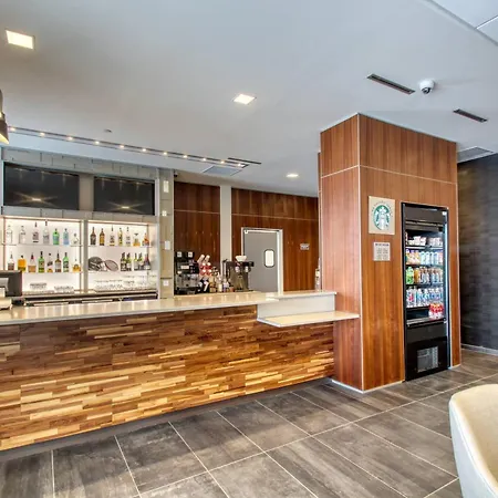 Courtyard By Marriott Fargo-2