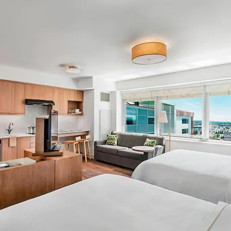 Element By Marriott Calgary Airport-3