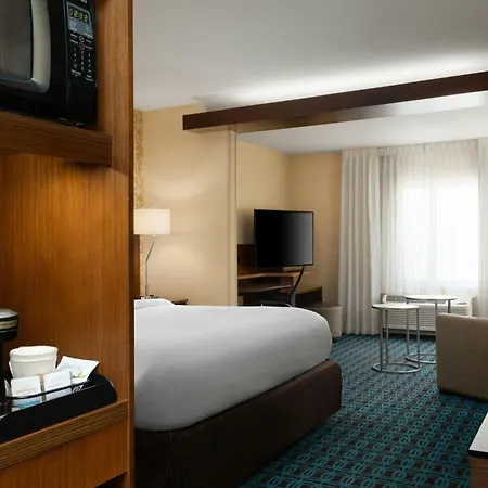 Fairfield Inn & Suites By Marriott London-2