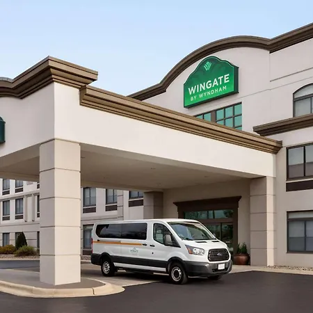 Wingate By Wyndham Green Bay-2
