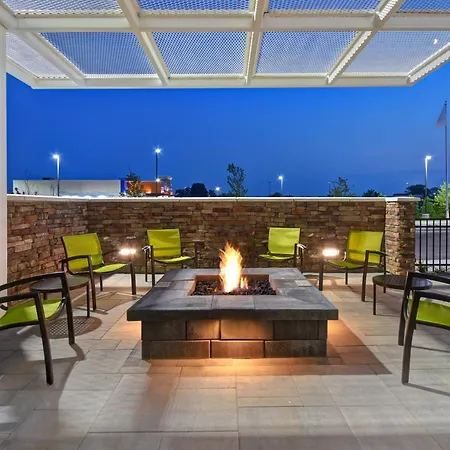 Springhill Suites By Marriott Holland-3