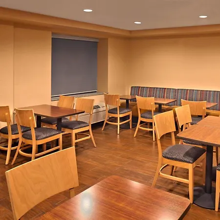 Towneplace Suites By Marriott Albany Downtown/Medical Center-3