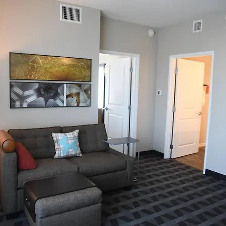 Towneplace Suites Kansas City At Briarcliff-2