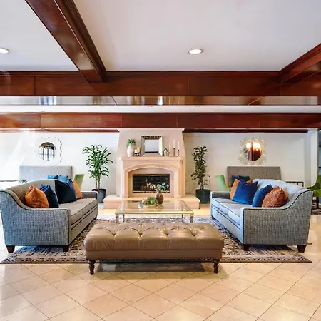 Ayres Suites Diamond Bar-3