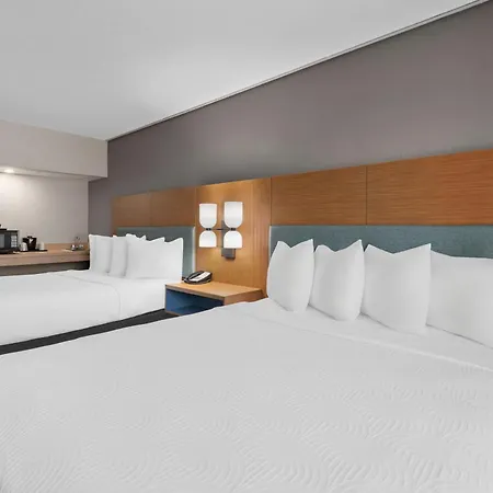 Country Inn & Suites By Radisson, Near The National Sports Center, Coon Rapids, Mn-3