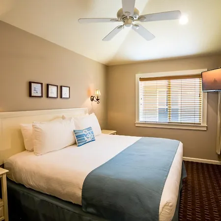 Lighthouse Inn-3