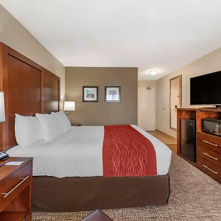 Comfort Inn & Suites Middletown - Franklin-3