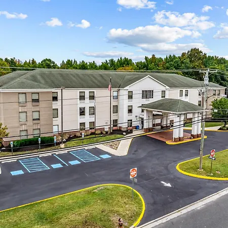 Holiday Inn Express & Suites Carneys Point - Pennsville By Ihg-2
