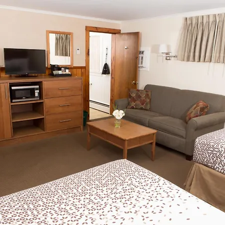 Knotty Pine Motel-2
