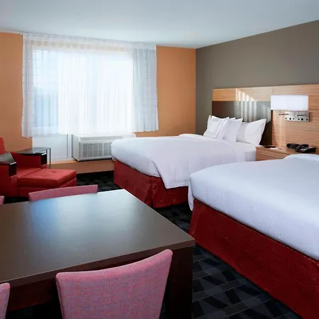 Towneplace Suites By Marriott Grand Rapids Airport-2