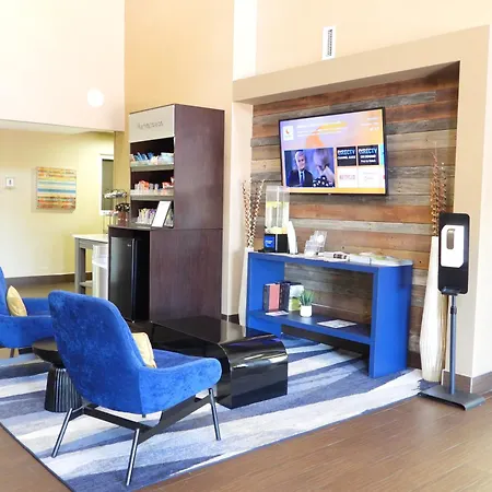 Comfort Suites Crossville-3
