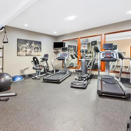 Holiday Inn Express & Suites Carmel North - Westfield By Ihg-3