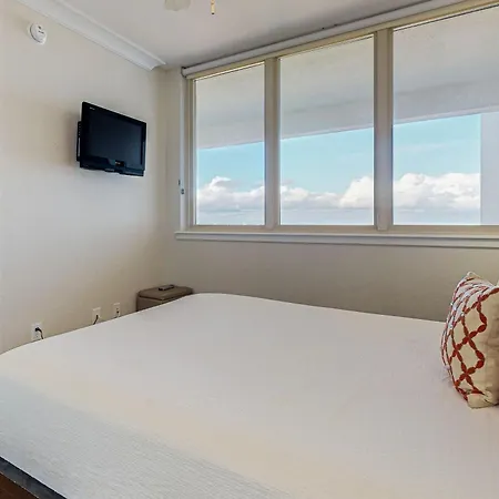Beach Club 1502-2