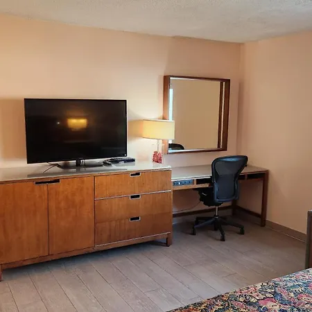 Royal Century Hotel At Lax-2