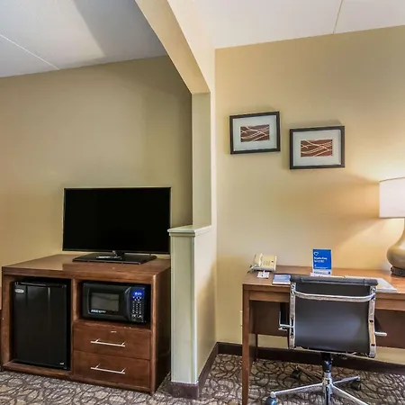 Comfort Inn & Suites Panama City North-2