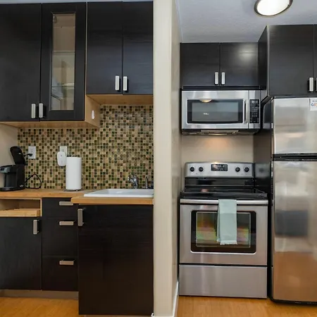 The Flagstone Boutique Inn & Suites-3