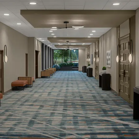 Sheraton Milwaukee Brookfield-2