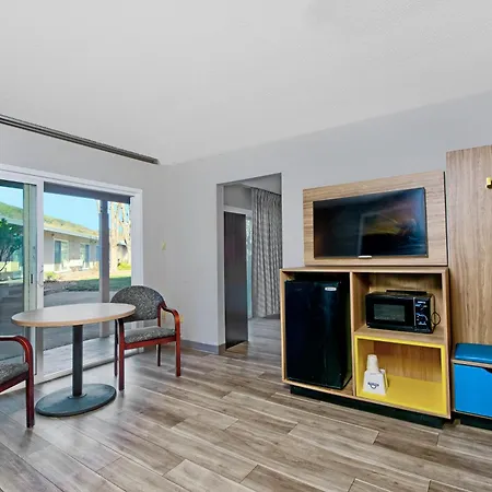 Days Inn By Wyndham Novato/San Francisco-3