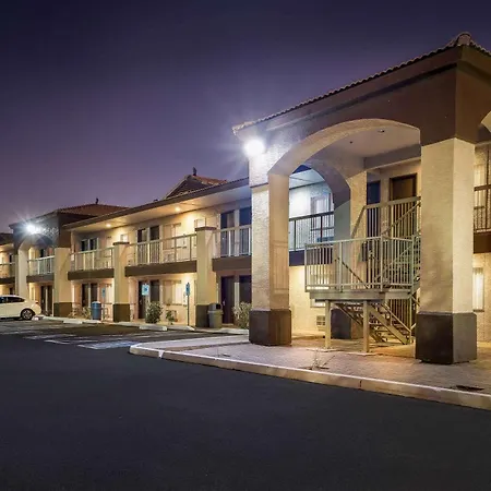 Days Inn By Wyndham Buckeye-3