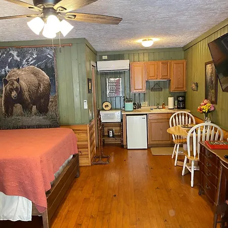 Mountain Aire Cottages, Inn & Glamping-3