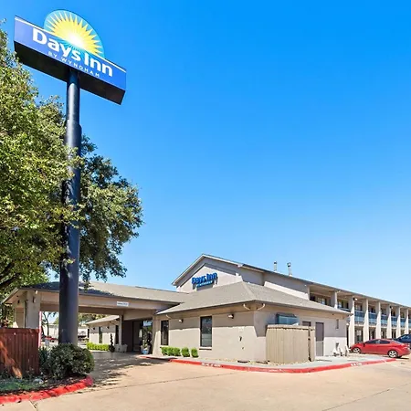 Days Inn By Wyndham Round Rock-3