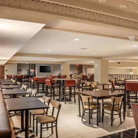 Drury Plaza Hotel Broadview Wichita-2