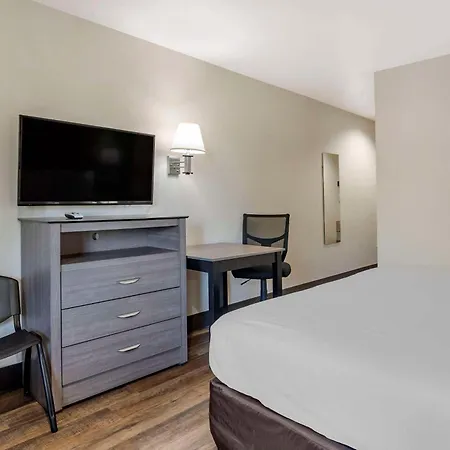 Econo Lodge Portland Airport-3