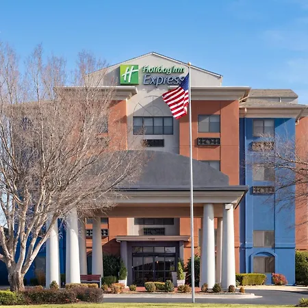 Holiday Inn Express & Suites Midwest City By Ihg-2