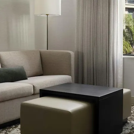 Courtyard By Marriott Los Angeles Pasadena Old Town-2