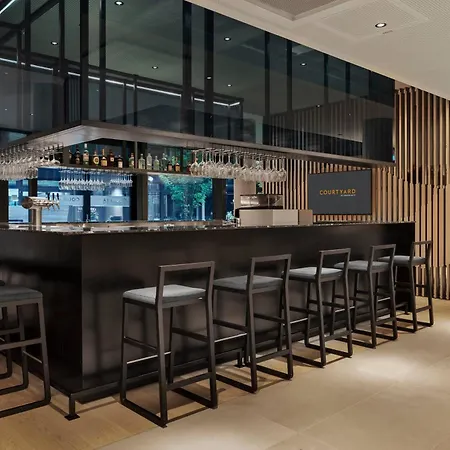 Courtyard By Marriott Freiburg-3