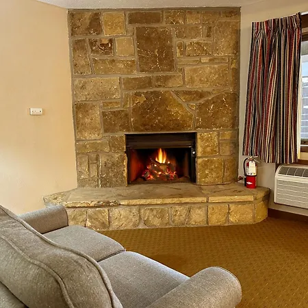 Sidney James Mountain Lodge-3