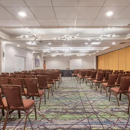 Holiday Inn & Suites Parsippany Fairfield By Ihg-2