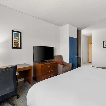 Comfort Inn & Suites Near Kino Sports Complex-3